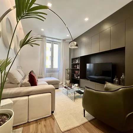 Big Luxury - California M4 Apartment Milan